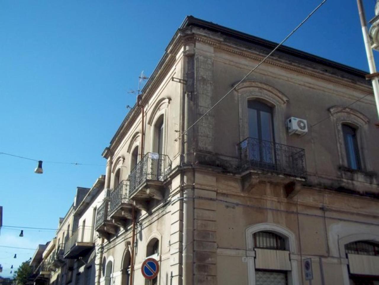 Suite Cavour - Suntripsicily Riposto Buitenkant foto