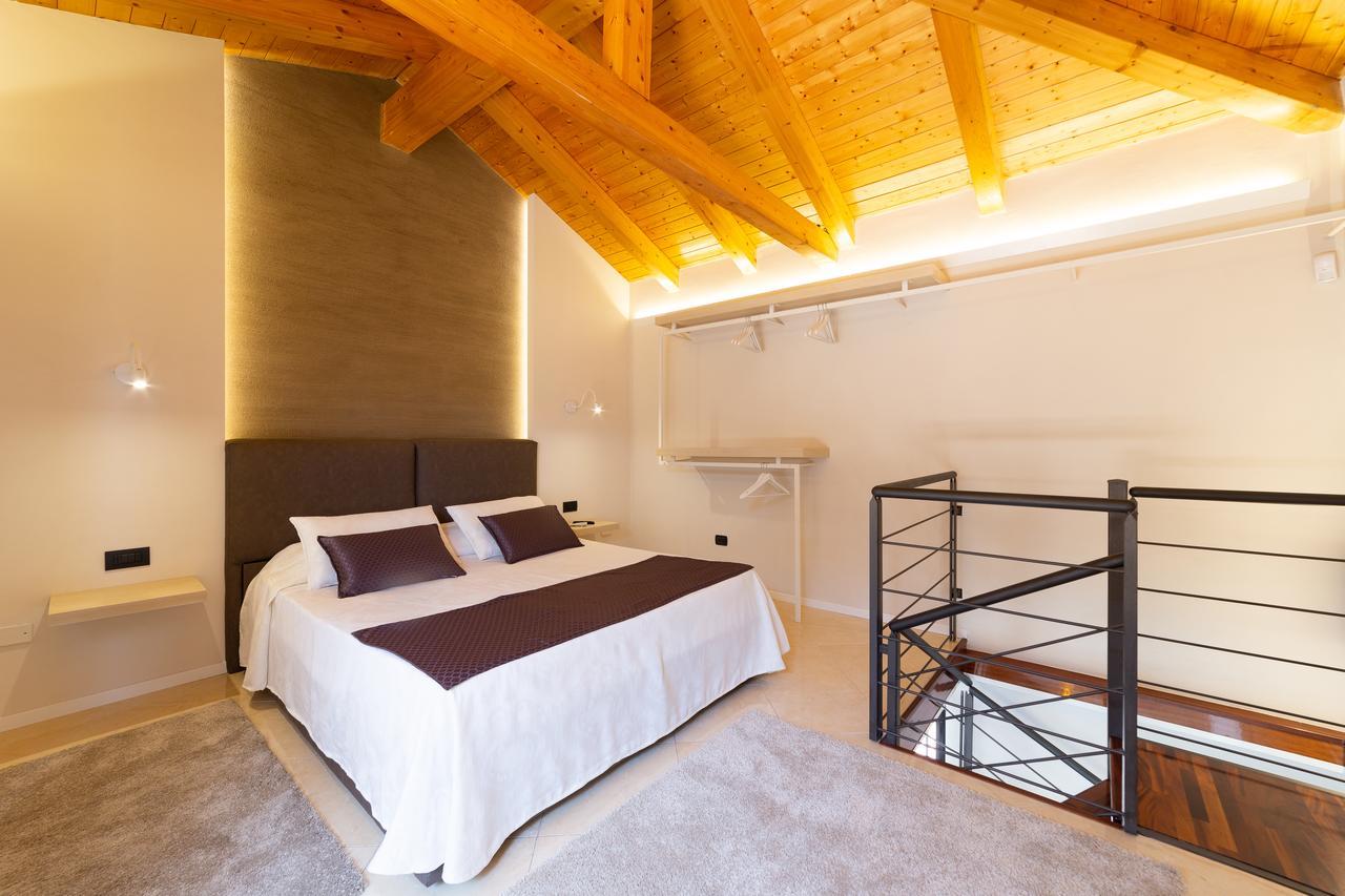 Suite Cavour - Suntripsicily Riposto Buitenkant foto