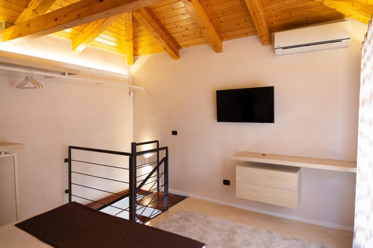 Suite Cavour - Suntripsicily Riposto Buitenkant foto